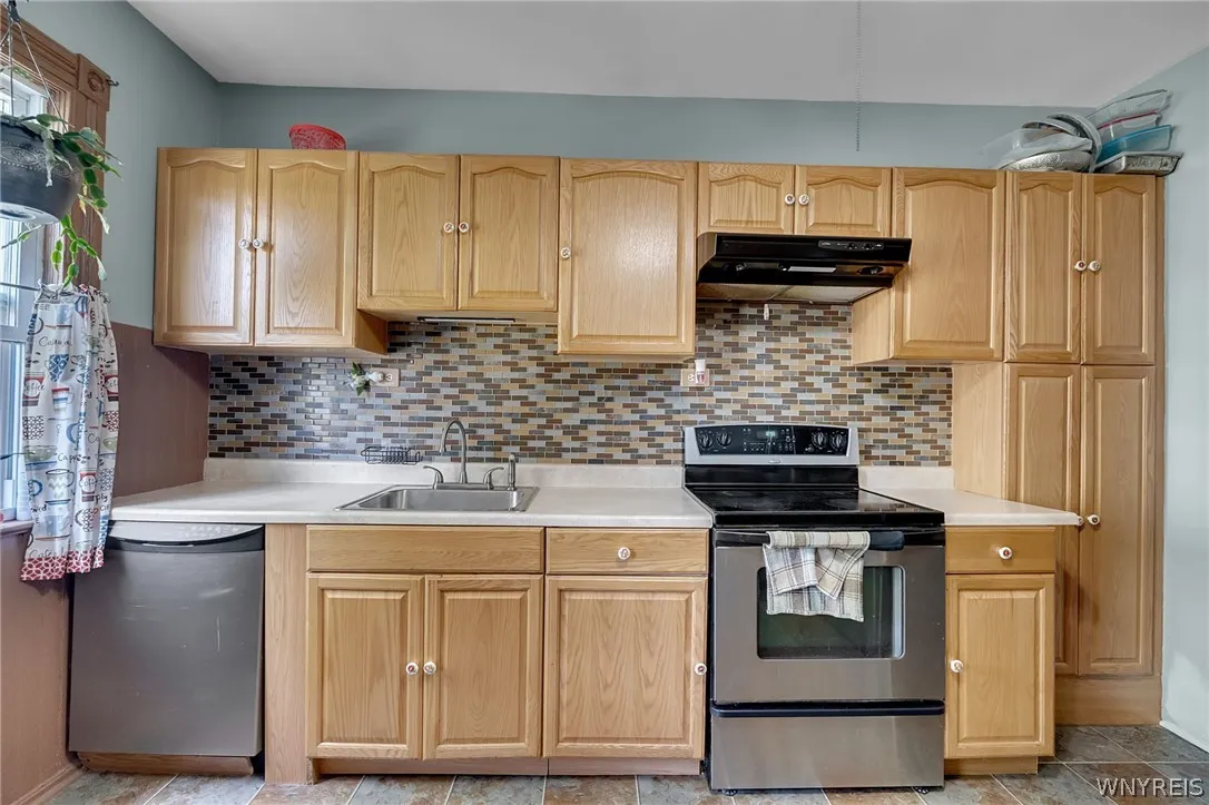 418 Breckenridge Street, Buffalo, New York 14213, Buffalo, New York 14213, 5 Bedroom Bedrooms, 12 Room Rooms,2 BathroomBathrooms,Residential,For Sale,418 Breckenridge Street, Buffalo, New York 14213,0,B1694946
