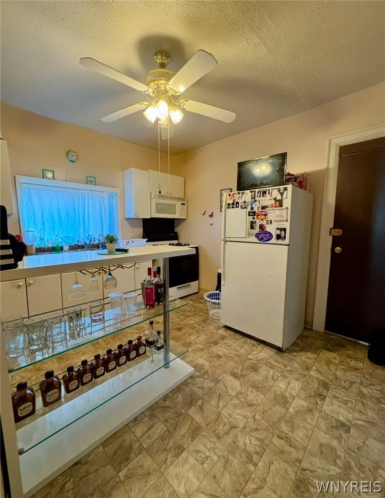 1258 West Avenue, Buffalo, New York 14213, Buffalo, New York 14213, 7 Bedroom Bedrooms, ,4 BathroomBathrooms,Residential,For Sale,1258 West Avenue, Buffalo, New York 14213,0,B1701960