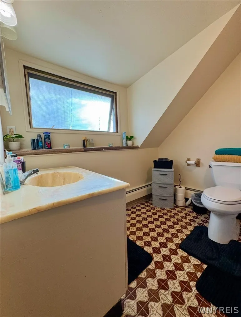 1258 West Avenue, Buffalo, New York 14213, Buffalo, New York 14213, 7 Bedroom Bedrooms, ,4 BathroomBathrooms,Residential,For Sale,1258 West Avenue, Buffalo, New York 14213,0,B1701960