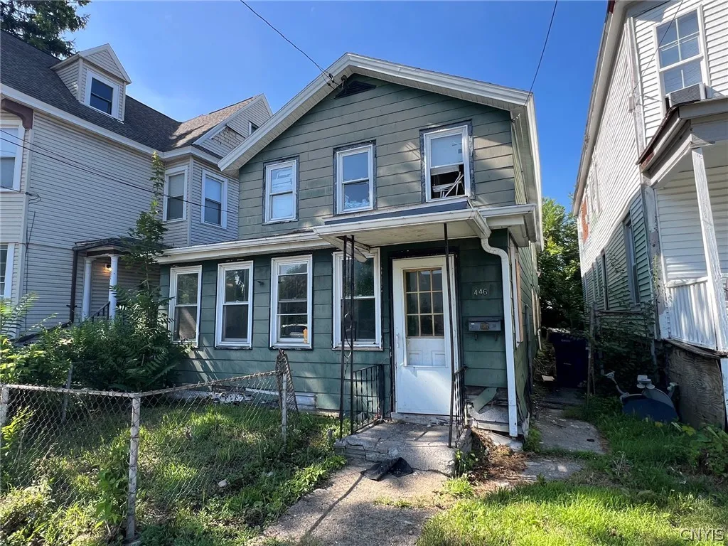 446 Gifford Street, Syracuse, New York 13204, Syracuse, New York 13204, 5 Bedroom Bedrooms, ,2 BathroomBathrooms,Residential,Closed,446 Gifford Street, Syracuse, New York 13204,0,S1701070