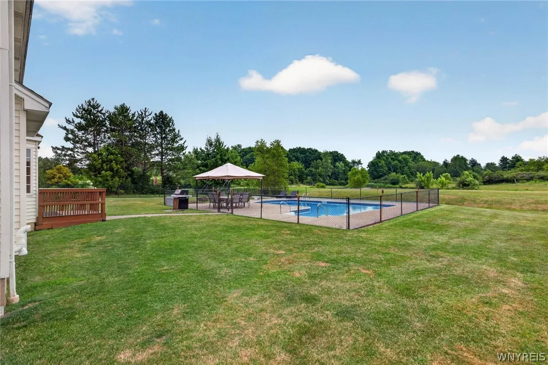 123 Ashwood Lane, Orchard Park, New York 14127, Orchard Park, New York 14127, 4 Bedroom Bedrooms, 10 Room Rooms,2 BathroomBathrooms,Residential,For Sale,123 Ashwood Lane, Orchard Park, New York 14127,0,B1702460