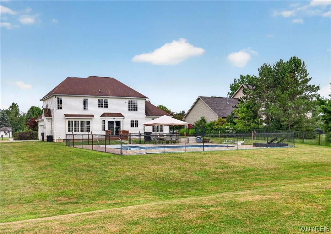123 Ashwood Lane, Orchard Park, New York 14127, Orchard Park, New York 14127, 4 Bedroom Bedrooms, 10 Room Rooms,2 BathroomBathrooms,Residential,For Sale,123 Ashwood Lane, Orchard Park, New York 14127,0,B1702460