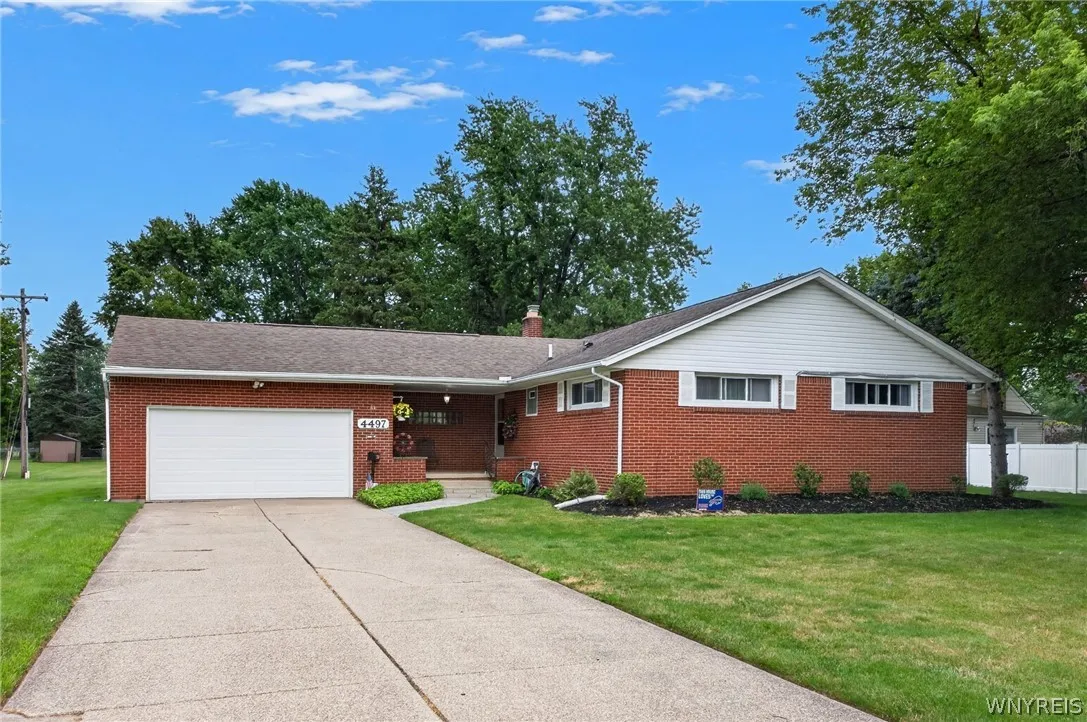 4497 Gentwood Drive, Clarence, New York 14221, Clarence, New York 14221, 3 Bedroom Bedrooms, 8 Room Rooms,1 BathroomBathrooms,Residential,Closed,4497 Gentwood Drive, Clarence, New York 14221,0,B1702936