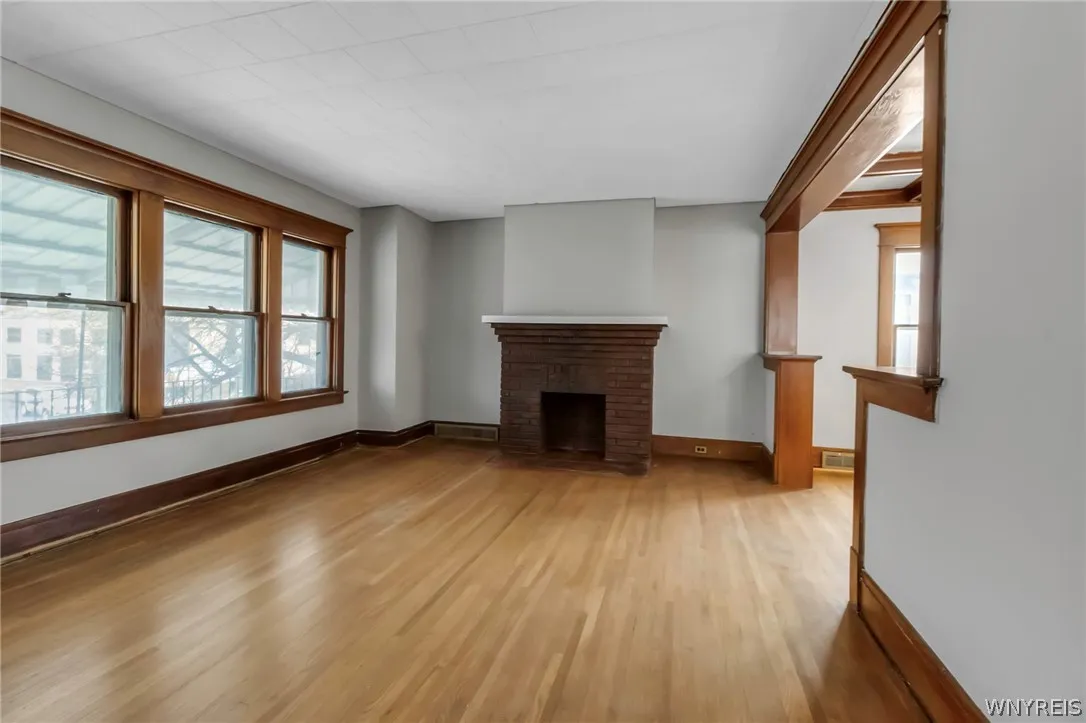2514 Delaware Avenue 2, Buffalo, New York 14216, Buffalo, New York 14216, 3 Bedroom Bedrooms, 6 Room Rooms,1 BathroomBathrooms,Residential Lease,For Rent,2514 Delaware Avenue 2, Buffalo, New York 14216,0,B1702922