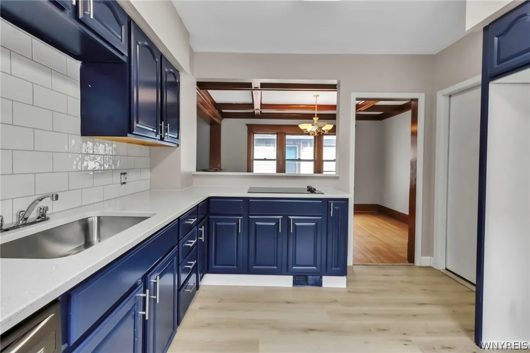 2514 Delaware Avenue 2, Buffalo, New York 14216, Buffalo, New York 14216, 3 Bedroom Bedrooms, 6 Room Rooms,1 BathroomBathrooms,Residential Lease,For Rent,2514 Delaware Avenue 2, Buffalo, New York 14216,0,B1702922