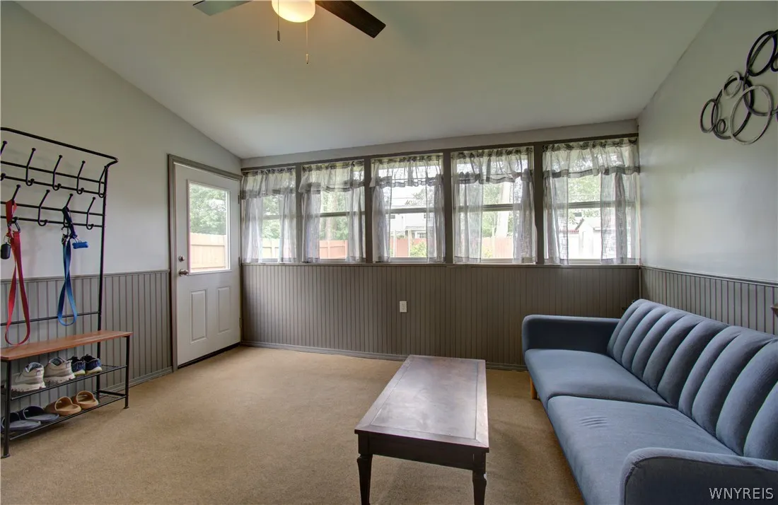 1603 Love Road, Grand Island, New York 14072, Grand Island, New York 14072, 3 Bedroom Bedrooms, 8 Room Rooms,2 BathroomBathrooms,Residential,For Sale,1603 Love Road, Grand Island, New York 14072,0,B1702957