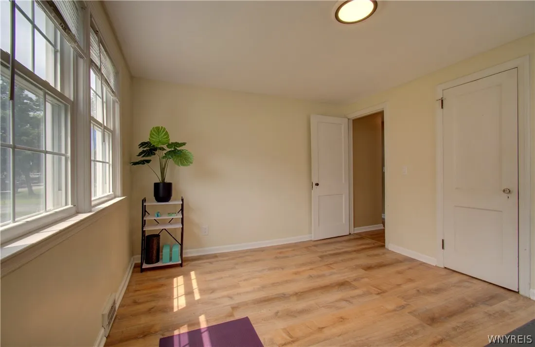 1603 Love Road, Grand Island, New York 14072, Grand Island, New York 14072, 3 Bedroom Bedrooms, 8 Room Rooms,2 BathroomBathrooms,Residential,For Sale,1603 Love Road, Grand Island, New York 14072,0,B1702957