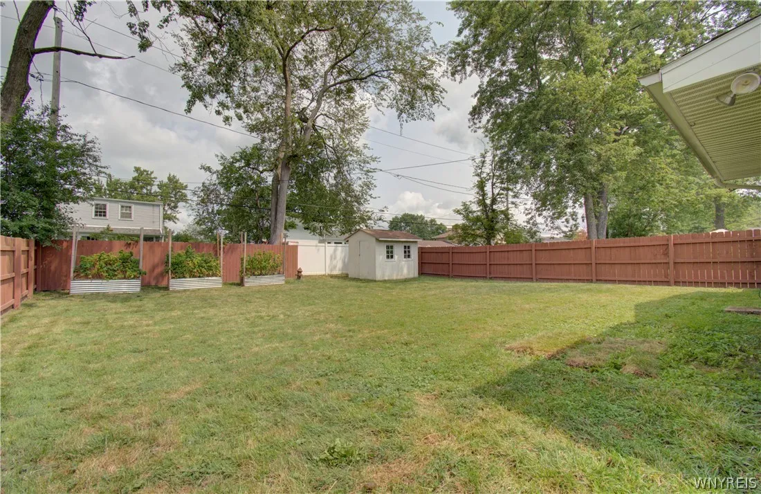 1603 Love Road, Grand Island, New York 14072, Grand Island, New York 14072, 3 Bedroom Bedrooms, 8 Room Rooms,2 BathroomBathrooms,Residential,For Sale,1603 Love Road, Grand Island, New York 14072,0,B1702957