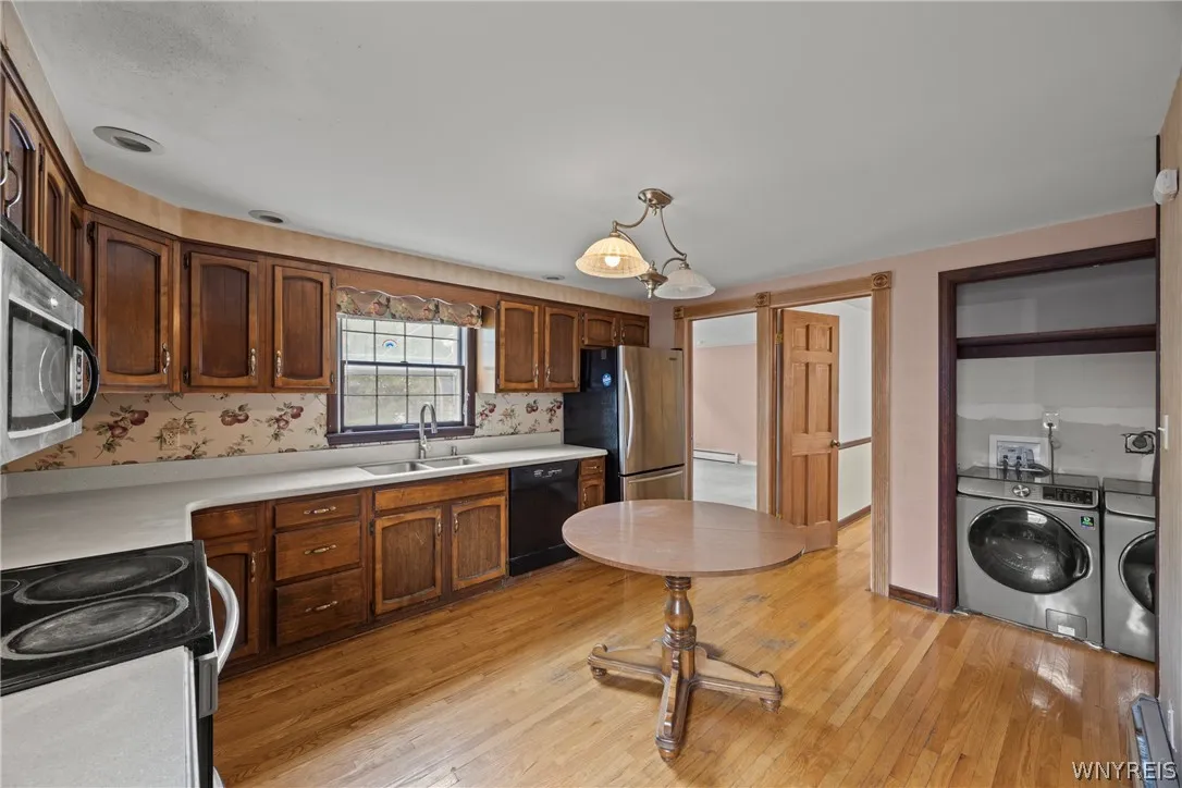 80 Capen Boulevard, Amherst, New York 14226, Amherst, New York 14226, 5 Bedroom Bedrooms, 8 Room Rooms,2 BathroomBathrooms,Residential Lease,For Rent,80 Capen Boulevard, Amherst, New York 14226,0,B1703192