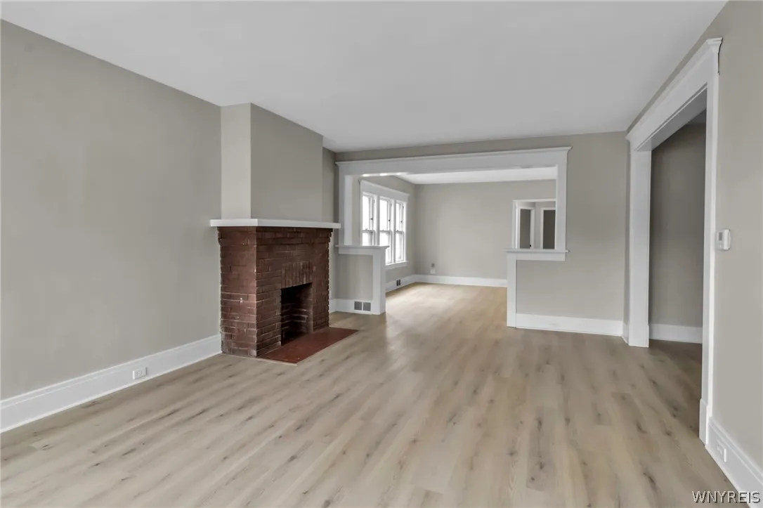 2514 Delaware Avenue, Buffalo, New York 14216, Buffalo, New York 14216, 6 Bedroom Bedrooms, ,1 BathroomBathrooms,Residential,For Sale,2514 Delaware Avenue, Buffalo, New York 14216,0,B1703044
