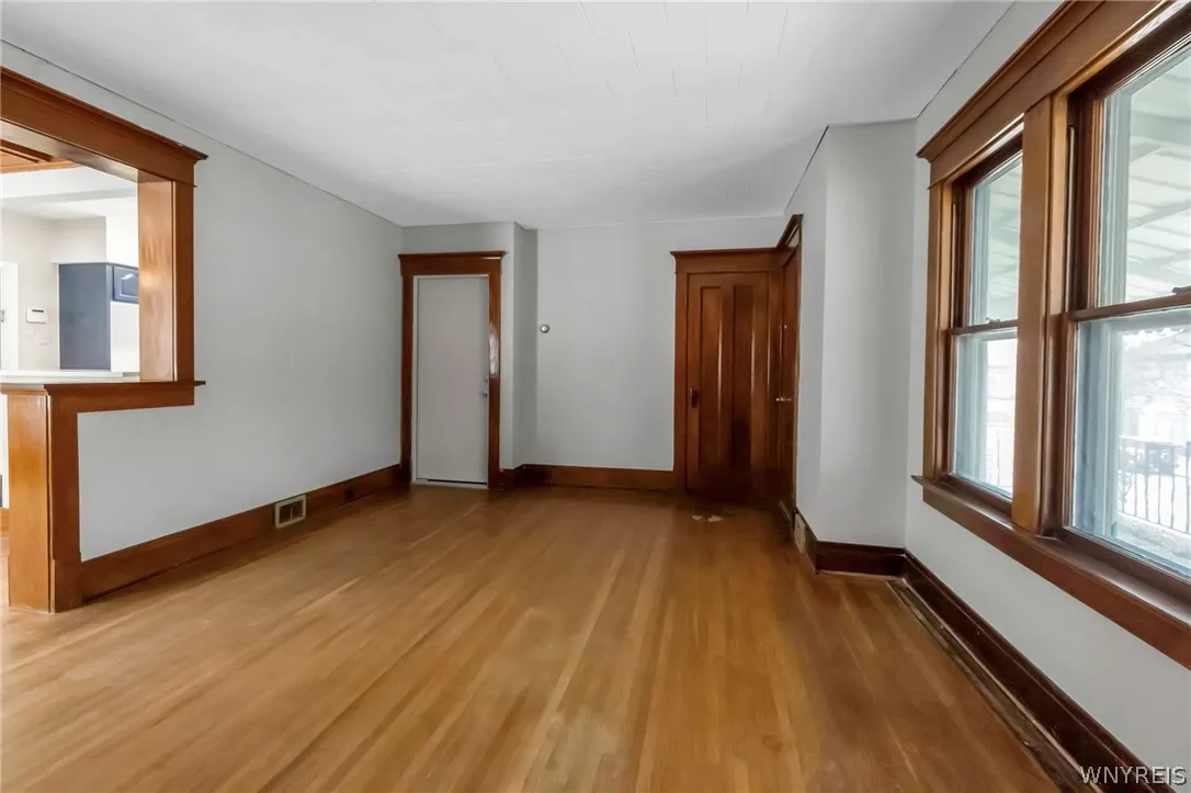 2514 Delaware Avenue, Buffalo, New York 14216, Buffalo, New York 14216, 6 Bedroom Bedrooms, ,1 BathroomBathrooms,Residential,For Sale,2514 Delaware Avenue, Buffalo, New York 14216,0,B1703044