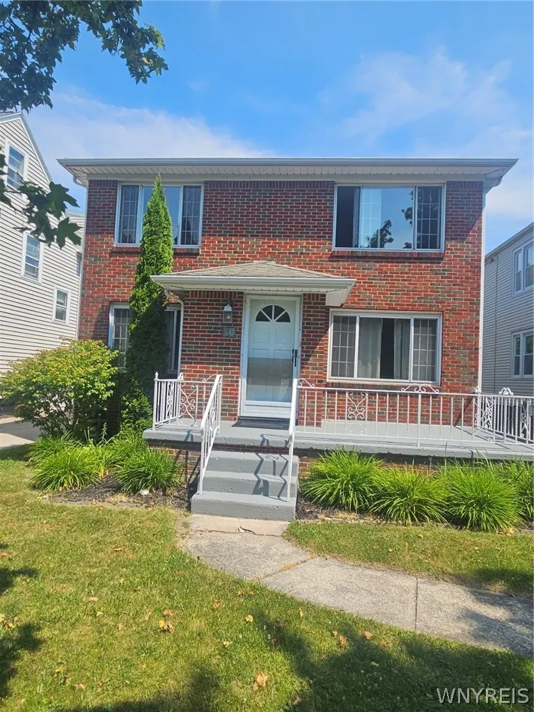 38 Delham Avenue, Buffalo, New York 14216, Buffalo, New York 14216, 2 Bedroom Bedrooms, 6 Room Rooms,1 BathroomBathrooms,Residential Lease,Closed,38 Delham Avenue, Buffalo, New York 14216,0,B1703200