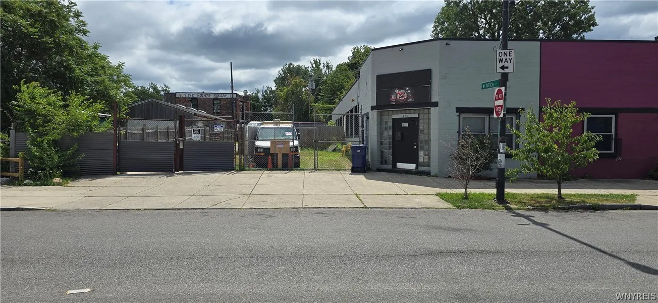 405 Rhode Island Street, Buffalo, New York 14213, Buffalo, New York 14213, ,Commercial Sale,For Sale,405 Rhode Island Street, Buffalo, New York 14213,0,B1703100