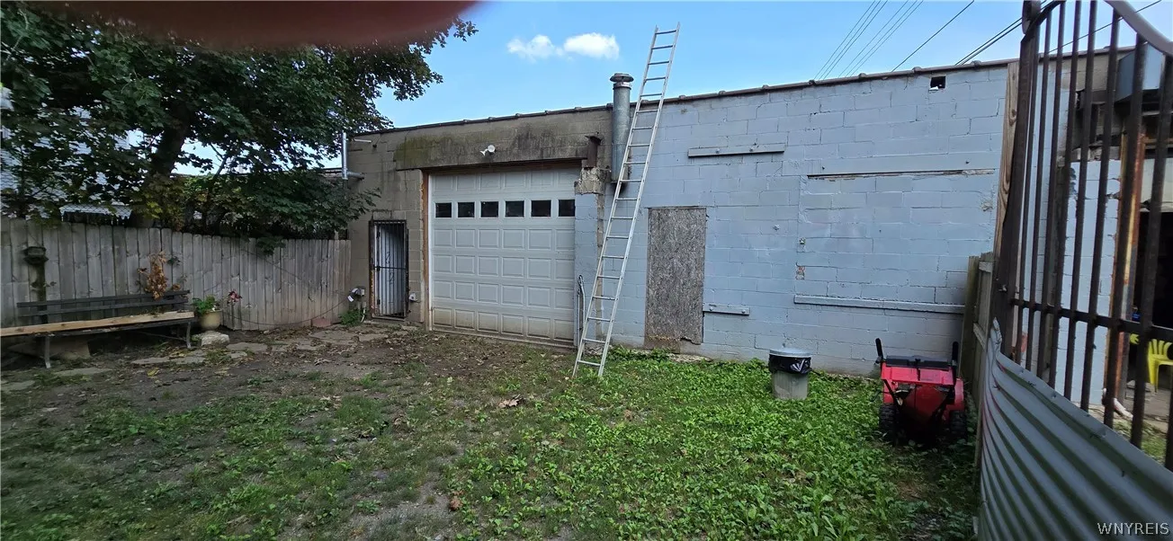 405 Rhode Island Street, Buffalo, New York 14213, Buffalo, New York 14213, ,Commercial Sale,For Sale,405 Rhode Island Street, Buffalo, New York 14213,0,B1703100