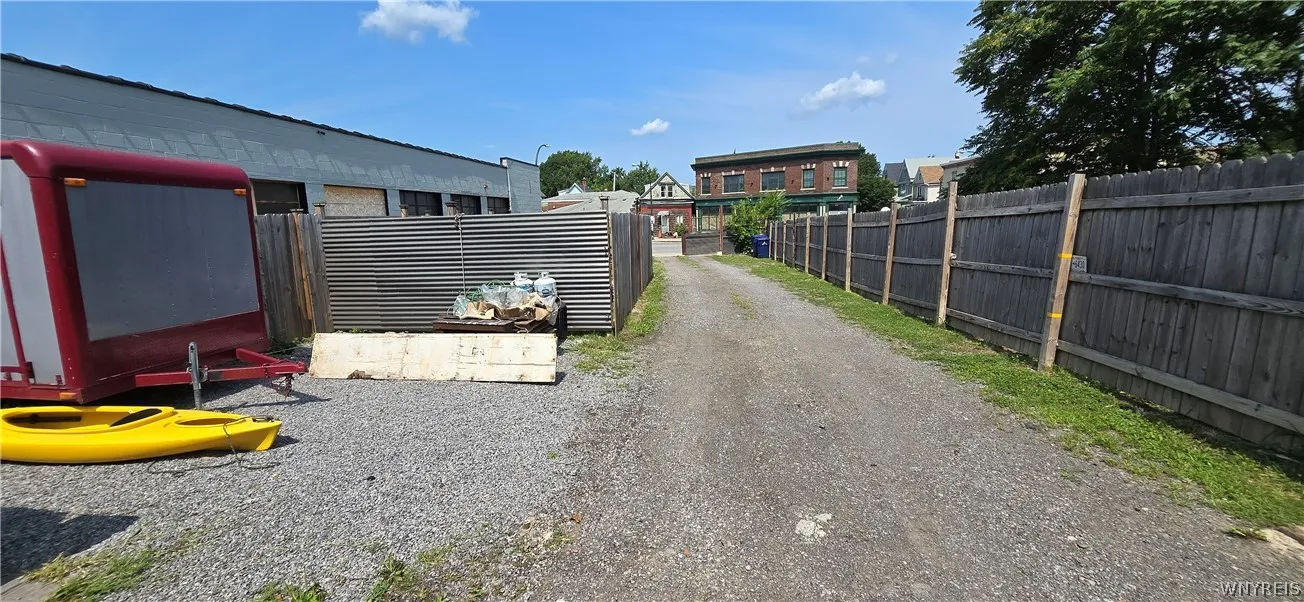 405 Rhode Island Street, Buffalo, New York 14213, Buffalo, New York 14213, ,Commercial Sale,For Sale,405 Rhode Island Street, Buffalo, New York 14213,0,B1703100