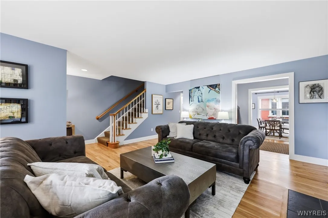 1119 Delaware Avenue 3, Buffalo, New York 14209, Buffalo, New York 14209, 3 Bedroom Bedrooms, 10 Room Rooms,2 BathroomBathrooms,Residential,For Sale,1119 Delaware Avenue 3, Buffalo, New York 14209,0,B1698965
