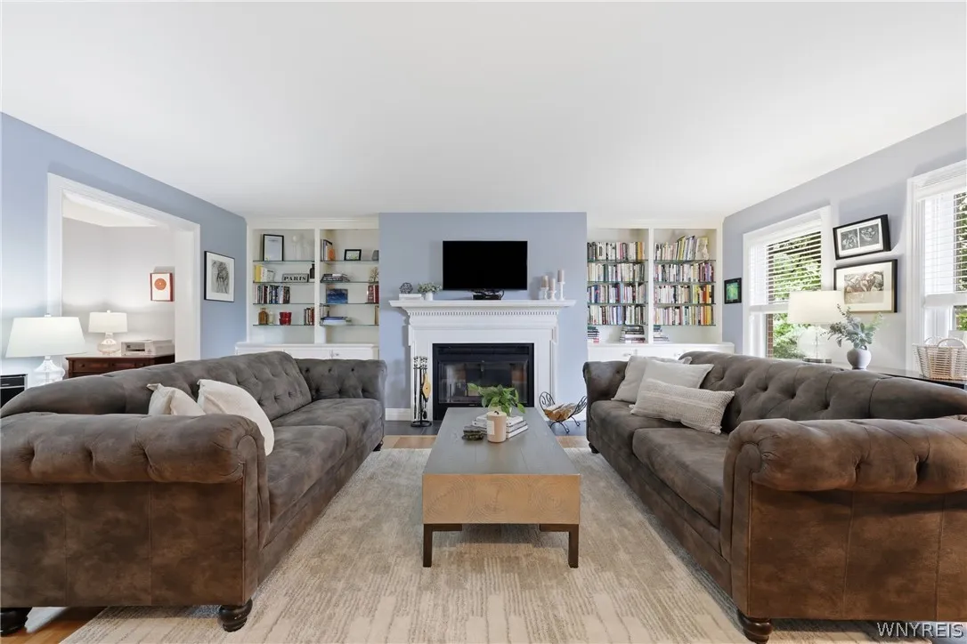 1119 Delaware Avenue 3, Buffalo, New York 14209, Buffalo, New York 14209, 3 Bedroom Bedrooms, 10 Room Rooms,2 BathroomBathrooms,Residential,For Sale,1119 Delaware Avenue 3, Buffalo, New York 14209,0,B1698965