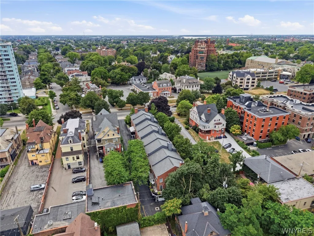 1119 Delaware Avenue 3, Buffalo, New York 14209, Buffalo, New York 14209, 3 Bedroom Bedrooms, 10 Room Rooms,2 BathroomBathrooms,Residential,For Sale,1119 Delaware Avenue 3, Buffalo, New York 14209,0,B1698965