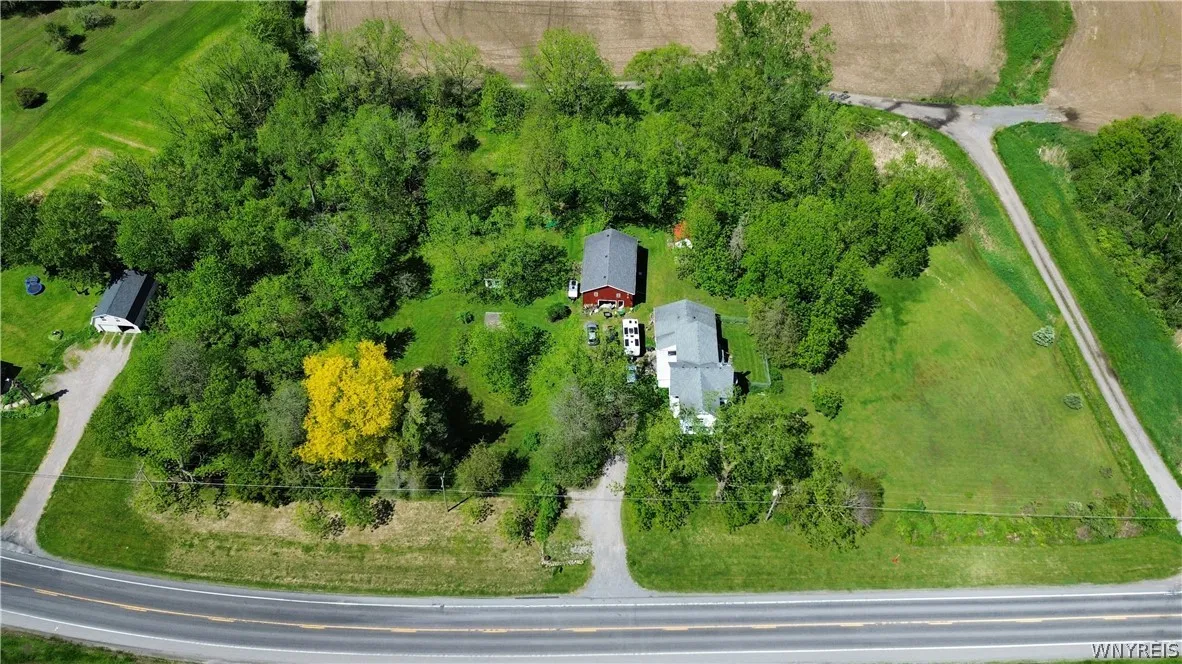 1183 Lewiston Road, Alabama, New York 14013, Alabama, New York 14013, 5 Bedroom Bedrooms, 11 Room Rooms,3 BathroomBathrooms,Residential,For Sale,1183 Lewiston Road, Alabama, New York 14013,0,B1703058