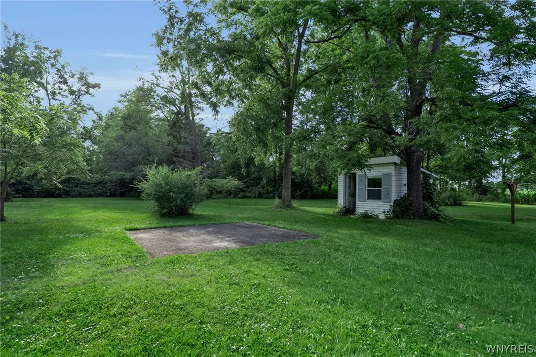 1183 Lewiston Road, Alabama, New York 14013, Alabama, New York 14013, 5 Bedroom Bedrooms, 11 Room Rooms,3 BathroomBathrooms,Residential,For Sale,1183 Lewiston Road, Alabama, New York 14013,0,B1703058
