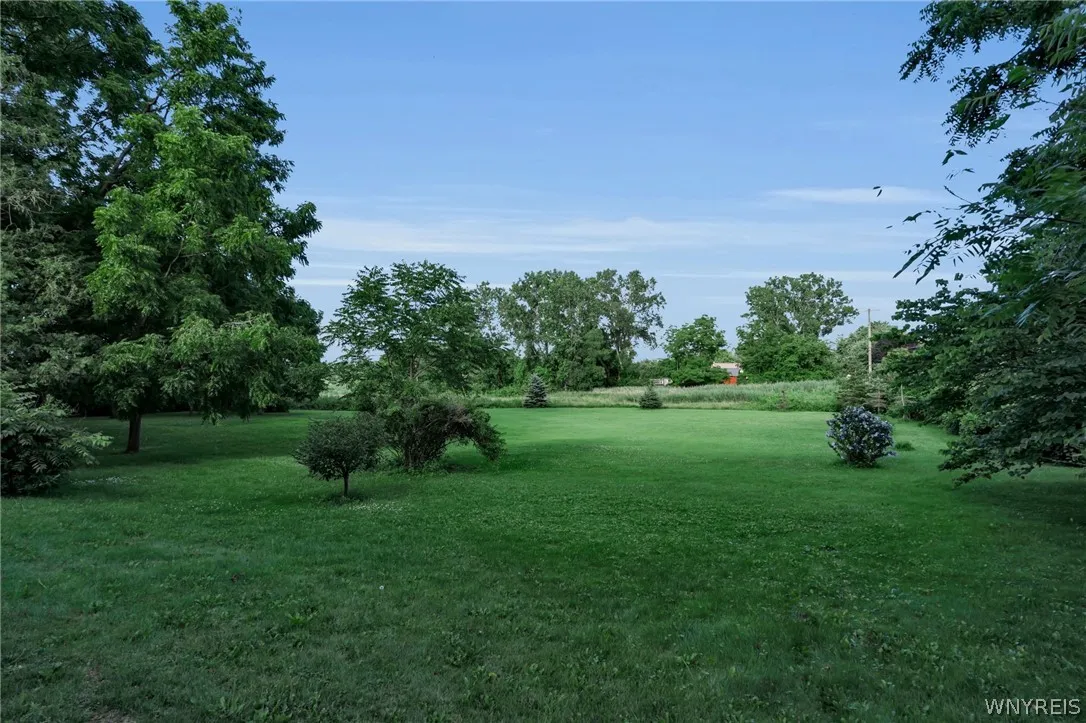 1183 Lewiston Road, Alabama, New York 14013, Alabama, New York 14013, 5 Bedroom Bedrooms, 11 Room Rooms,3 BathroomBathrooms,Residential,For Sale,1183 Lewiston Road, Alabama, New York 14013,0,B1703058