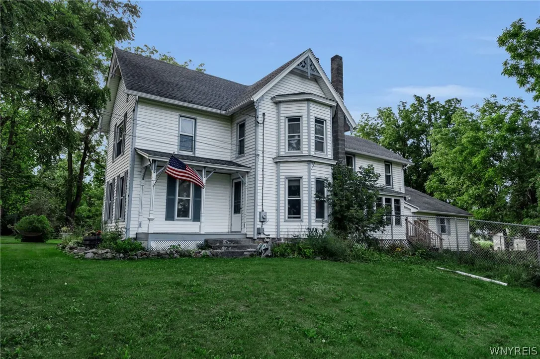 1183 Lewiston Road, Alabama, New York 14013, Alabama, New York 14013, 5 Bedroom Bedrooms, 11 Room Rooms,3 BathroomBathrooms,Residential,For Sale,1183 Lewiston Road, Alabama, New York 14013,0,B1703058