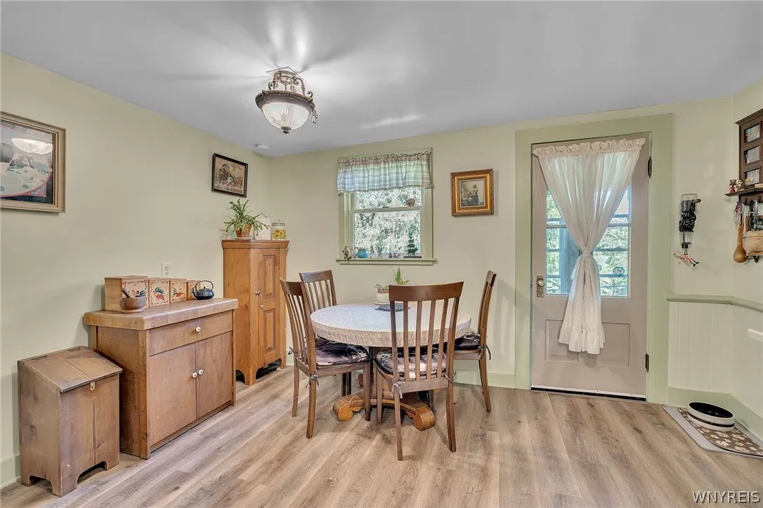 1183 Lewiston Road, Alabama, New York 14013, Alabama, New York 14013, 5 Bedroom Bedrooms, 11 Room Rooms,3 BathroomBathrooms,Residential,For Sale,1183 Lewiston Road, Alabama, New York 14013,0,B1703058