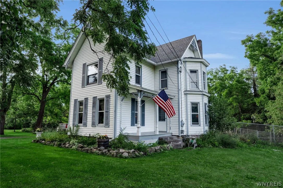 1183 Lewiston Road, Alabama, New York 14013, Alabama, New York 14013, 5 Bedroom Bedrooms, 11 Room Rooms,3 BathroomBathrooms,Residential,For Sale,1183 Lewiston Road, Alabama, New York 14013,0,B1703058
