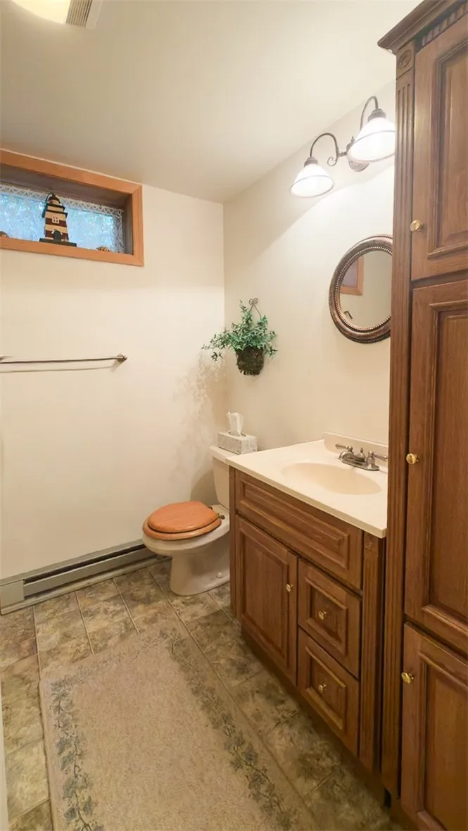 lower level full bath