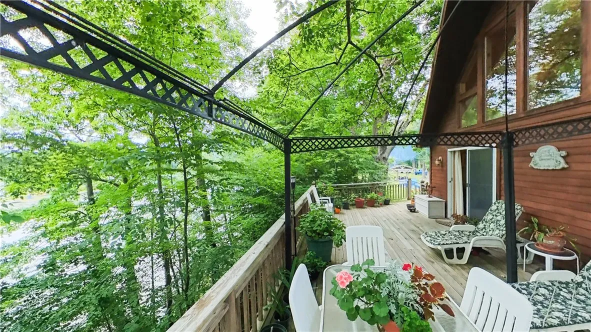 Deck off the back of the main level