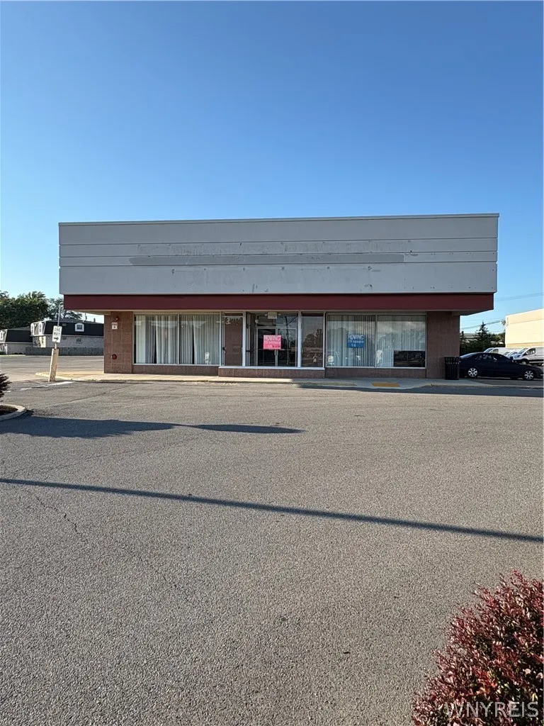 2309 Eggert Road, Tonawanda, New York 14150, Tonawanda, New York 14150, ,Commercial Lease,For Rent,2309 Eggert Road, Tonawanda, New York 14150,0,B1703284