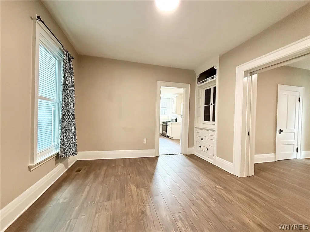 460 Rhode Island Street 1, Buffalo, New York 14213, Buffalo, New York 14213, 2 Bedroom Bedrooms, 5 Room Rooms,1 BathroomBathrooms,Residential Lease,For Rent,460 Rhode Island Street 1, Buffalo, New York 14213,0,B1702991