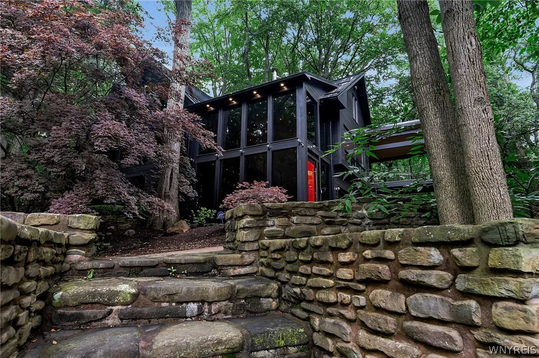 230 Hamlin Avenue, Aurora, New York 14052, Aurora, New York 14052, 4 Bedroom Bedrooms, 11 Room Rooms,3 BathroomBathrooms,Residential,For Sale,230 Hamlin Avenue, Aurora, New York 14052,0,B1702095