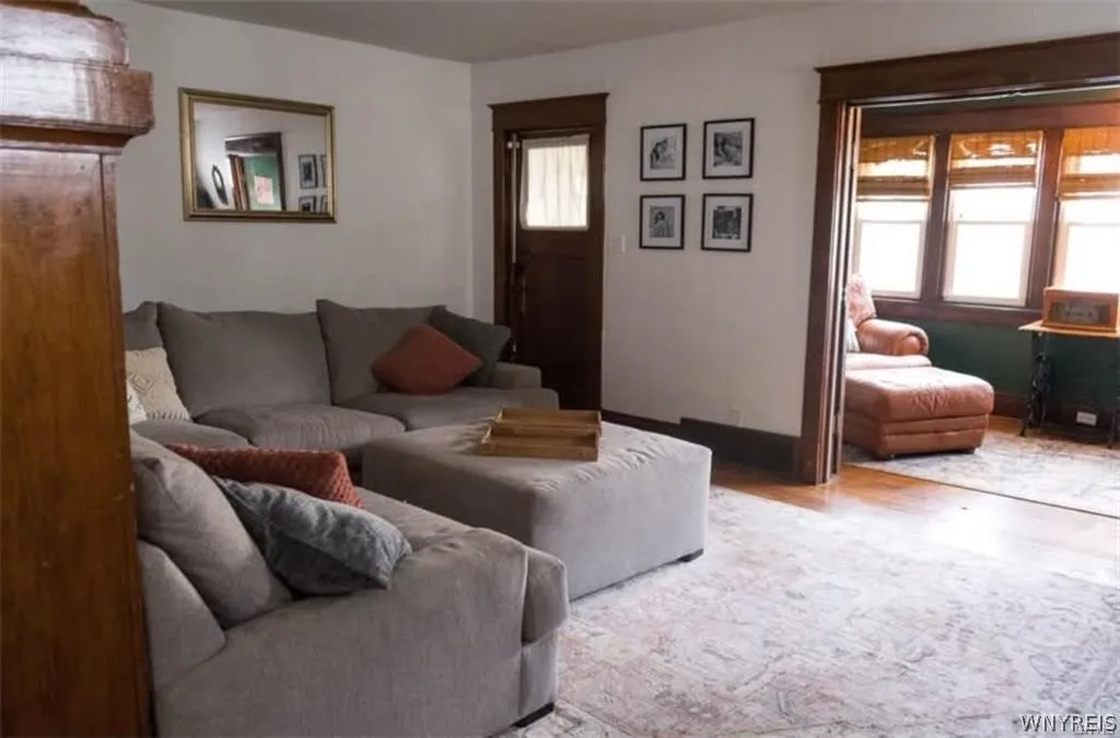 309 North Park Avenue, Buffalo, New York 14216, Buffalo, New York 14216, 3 Bedroom Bedrooms, 5 Room Rooms,1 BathroomBathrooms,Residential Lease,For Rent,309 North Park Avenue, Buffalo, New York 14216,0,B1703845