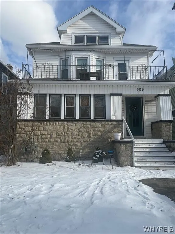 309 North Park Avenue, Buffalo, New York 14216, Buffalo, New York 14216, 3 Bedroom Bedrooms, 5 Room Rooms,1 BathroomBathrooms,Residential Lease,For Rent,309 North Park Avenue, Buffalo, New York 14216,0,B1703845