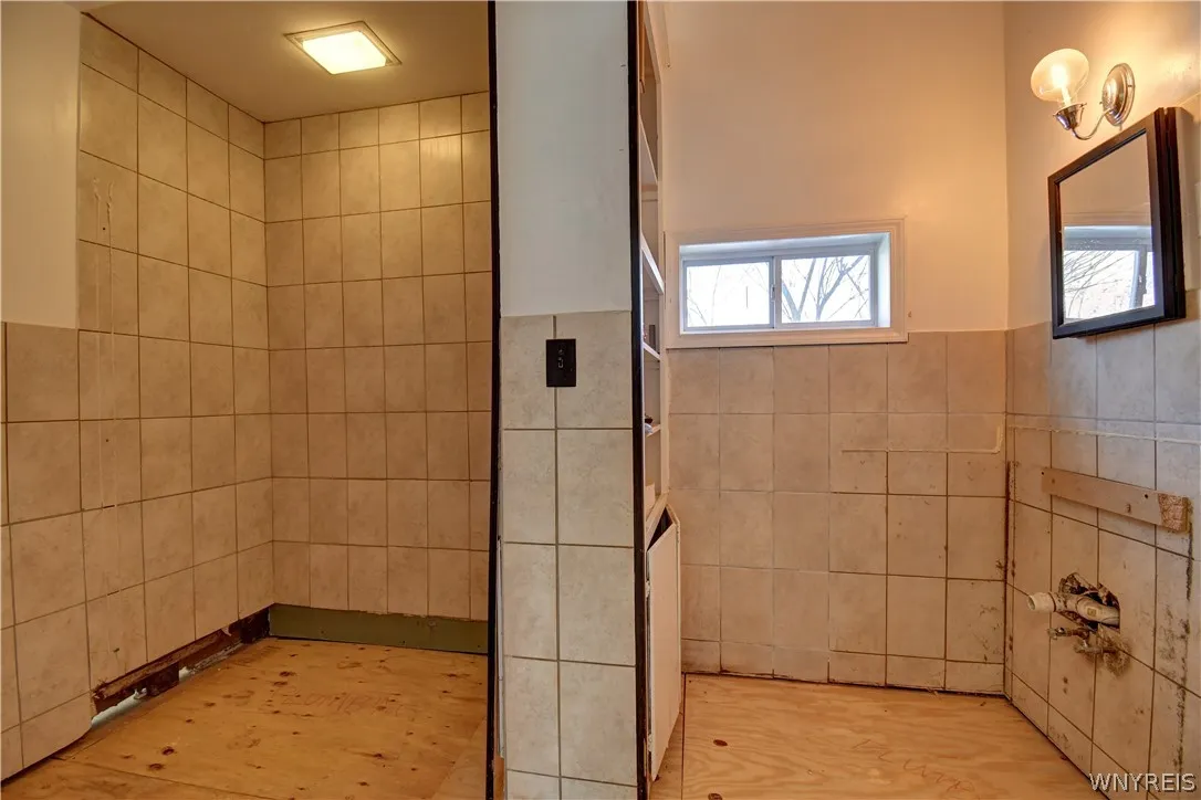 38 Brayton Street, Buffalo, New York 14213, Buffalo, New York 14213, 1 Bedroom Bedrooms, 6 Room Rooms,1 BathroomBathrooms,Residential,For Sale,38 Brayton Street, Buffalo, New York 14213,0,B1703785