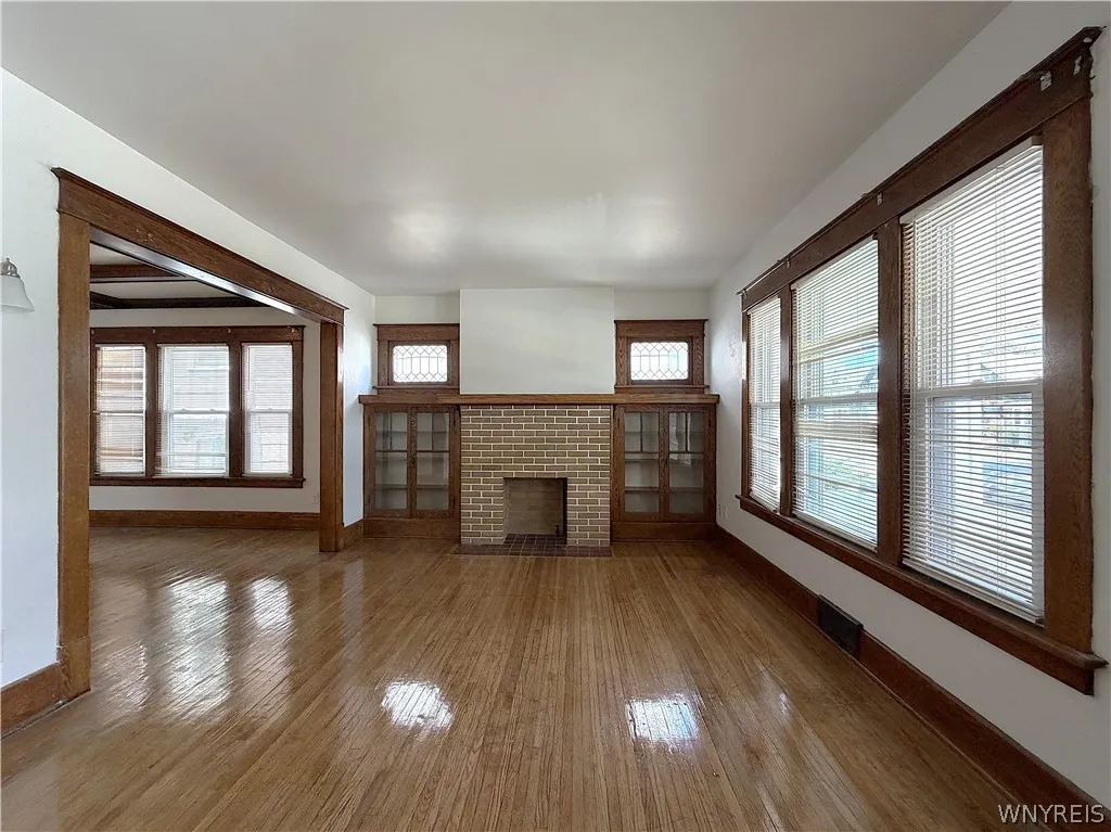 110 Commonwealth Avenue, Buffalo, New York 14216, Buffalo, New York 14216, 6 Bedroom Bedrooms, ,2 BathroomBathrooms,Residential,For Sale,110 Commonwealth Avenue, Buffalo, New York 14216,0,B1704125