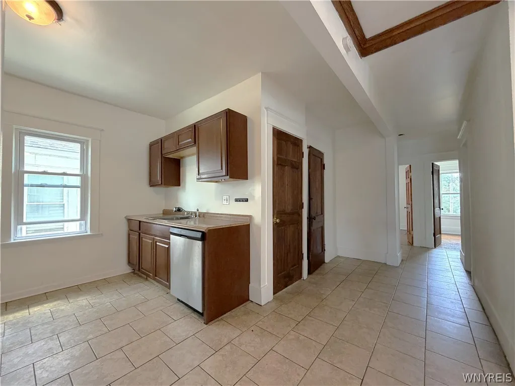 110 Commonwealth Avenue, Buffalo, New York 14216, Buffalo, New York 14216, 6 Bedroom Bedrooms, ,2 BathroomBathrooms,Residential,For Sale,110 Commonwealth Avenue, Buffalo, New York 14216,0,B1704125