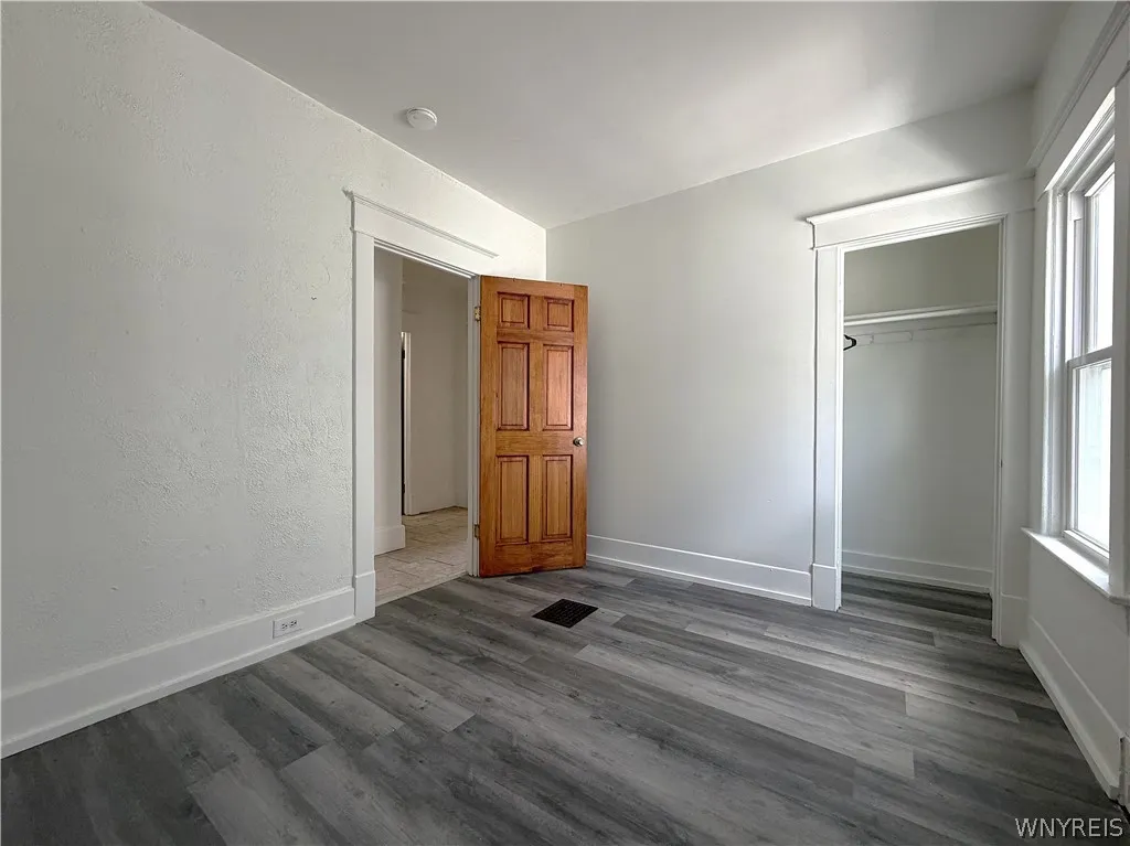 110 Commonwealth Avenue, Buffalo, New York 14216, Buffalo, New York 14216, 6 Bedroom Bedrooms, ,2 BathroomBathrooms,Residential,For Sale,110 Commonwealth Avenue, Buffalo, New York 14216,0,B1704125