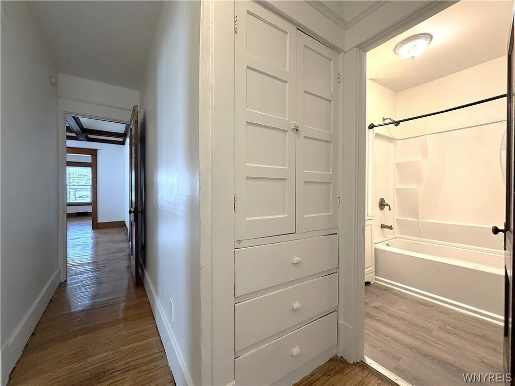 110 Commonwealth Avenue, Buffalo, New York 14216, Buffalo, New York 14216, 6 Bedroom Bedrooms, ,2 BathroomBathrooms,Residential,For Sale,110 Commonwealth Avenue, Buffalo, New York 14216,0,B1704125