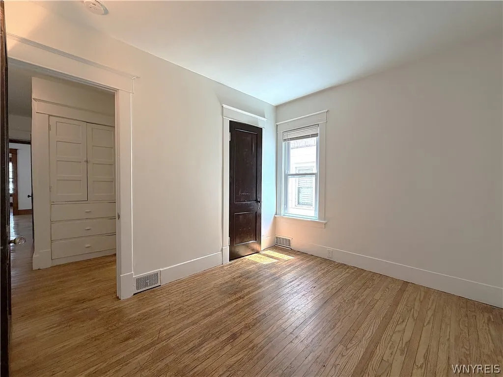 110 Commonwealth Avenue, Buffalo, New York 14216, Buffalo, New York 14216, 6 Bedroom Bedrooms, ,2 BathroomBathrooms,Residential,For Sale,110 Commonwealth Avenue, Buffalo, New York 14216,0,B1704125