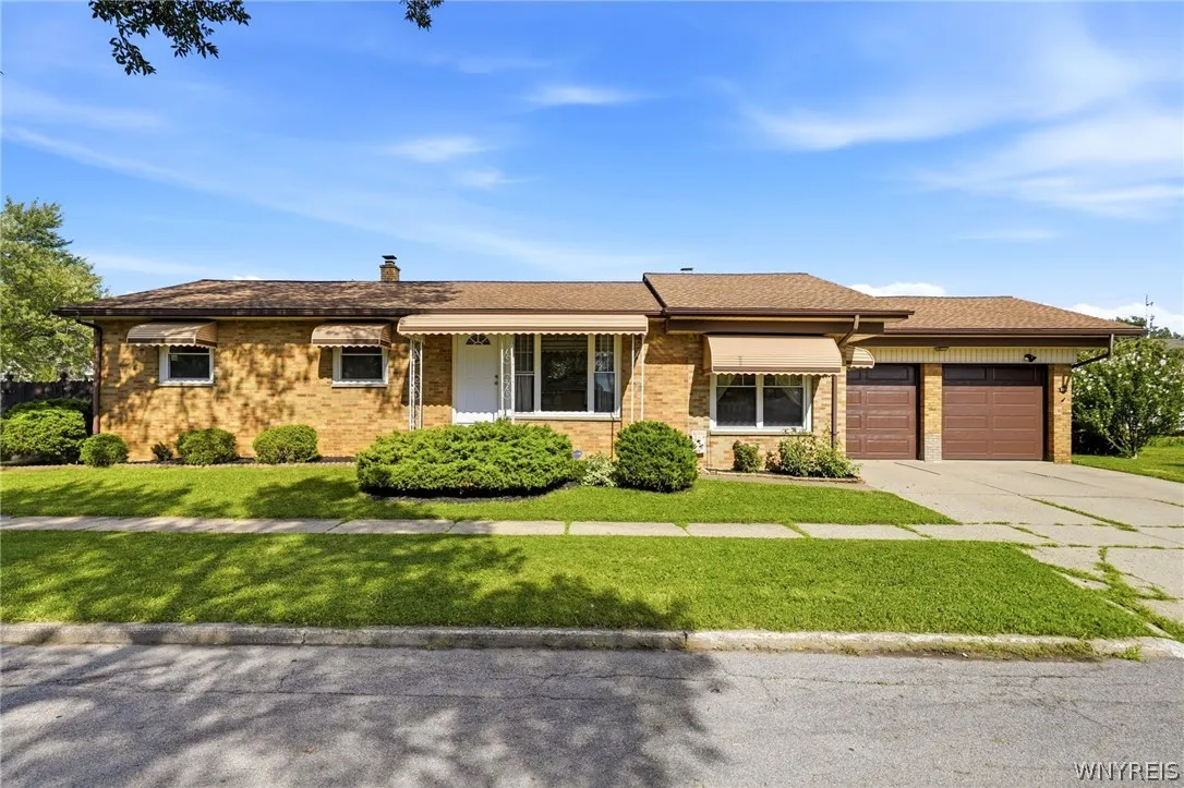 301 Homecrest Drive, Amherst, New York 14226, Amherst, New York 14226, 3 Bedroom Bedrooms, 8 Room Rooms,2 BathroomBathrooms,Residential,Closed,301 Homecrest Drive, Amherst, New York 14226,0,B1704150 301 Homecrest Drive, Amherst, New York 14226, Amherst, New York 14226, 3 Bedroom Bedrooms, 8 Room Rooms,2 BathroomBathrooms,Residential,Closed,301 Homecrest Drive, Amherst, New York 14226,0,B1704150
