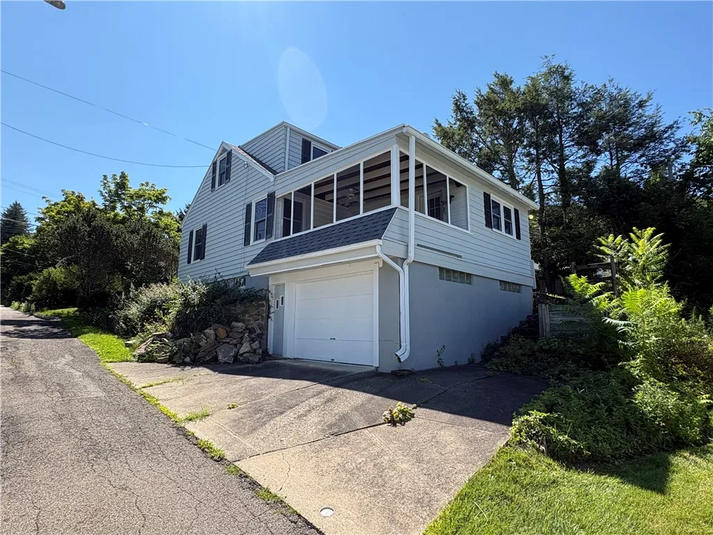 Driveway & Garage