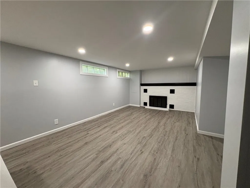 Basement FR