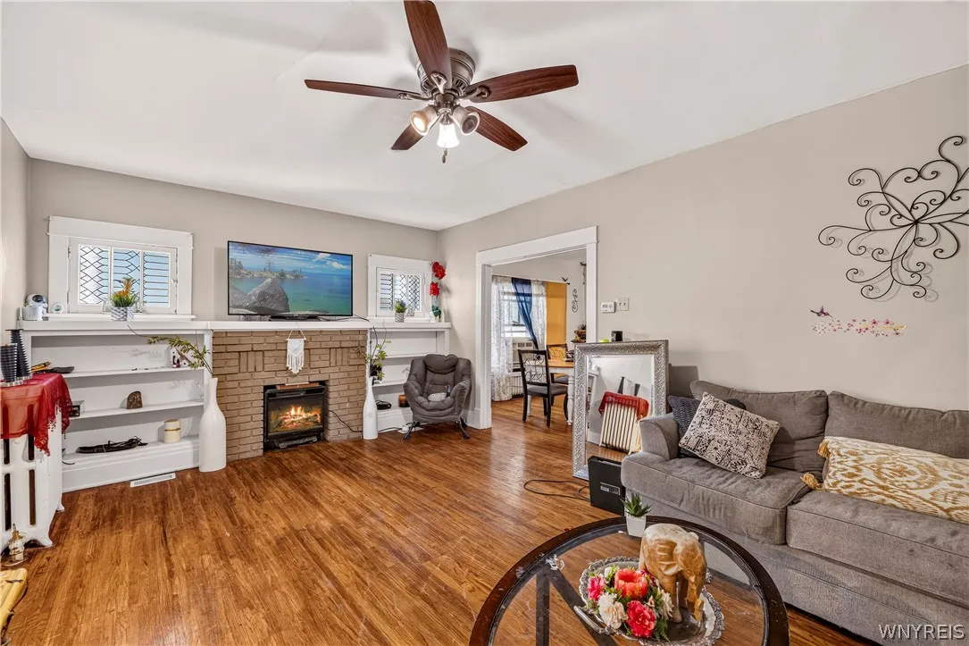 41 Crestwood Avenue, Buffalo, New York 14216, Buffalo, New York 14216, 6 Bedroom Bedrooms, ,2 BathroomBathrooms,Residential,For Sale,41 Crestwood Avenue, Buffalo, New York 14216,0,B1703110