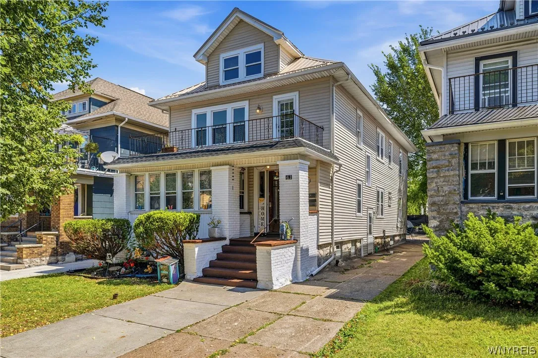 41 Crestwood Avenue, Buffalo, New York 14216, Buffalo, New York 14216, 6 Bedroom Bedrooms, ,2 BathroomBathrooms,Residential,For Sale,41 Crestwood Avenue, Buffalo, New York 14216,0,B1703110