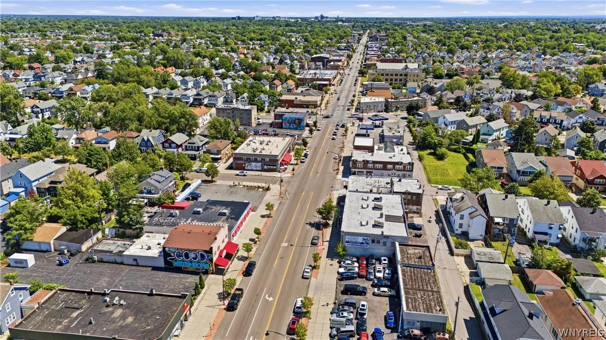 41 Crestwood Avenue, Buffalo, New York 14216, Buffalo, New York 14216, 6 Bedroom Bedrooms, ,2 BathroomBathrooms,Residential,For Sale,41 Crestwood Avenue, Buffalo, New York 14216,0,B1703110
