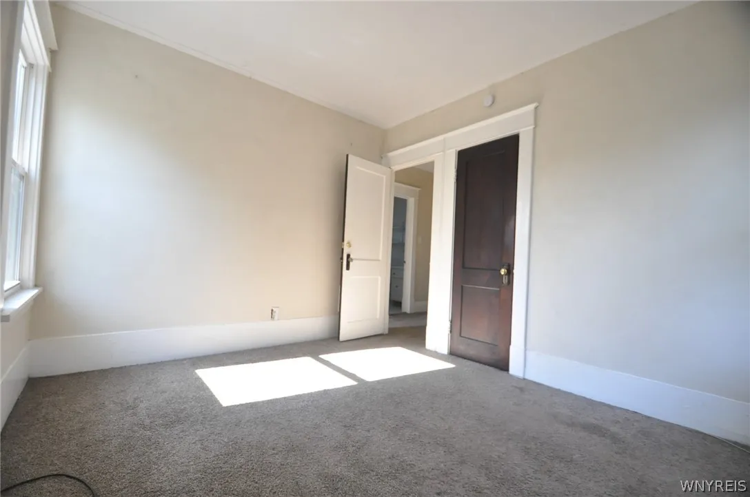 9 Wellington Road, Buffalo, New York 14216, Buffalo, New York 14216, 3 Bedroom Bedrooms, 6 Room Rooms,1 BathroomBathrooms,Residential Lease,For Rent,9 Wellington Road, Buffalo, New York 14216,0,B1704841