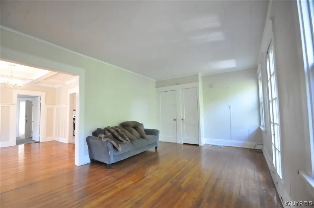 9 Wellington Road, Buffalo, New York 14216, Buffalo, New York 14216, 3 Bedroom Bedrooms, 6 Room Rooms,1 BathroomBathrooms,Residential Lease,For Rent,9 Wellington Road, Buffalo, New York 14216,0,B1704841
