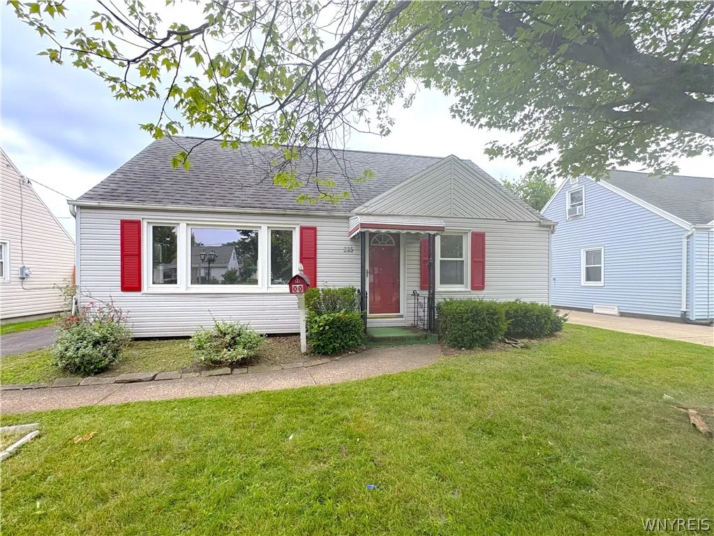 235 Harrison Avenue, Tonawanda, New York 14223, Tonawanda, New York 14223, 4 Bedroom Bedrooms, 8 Room Rooms,1 BathroomBathrooms,Residential,For Sale,235 Harrison Avenue, Tonawanda, New York 14223,0,B1704888